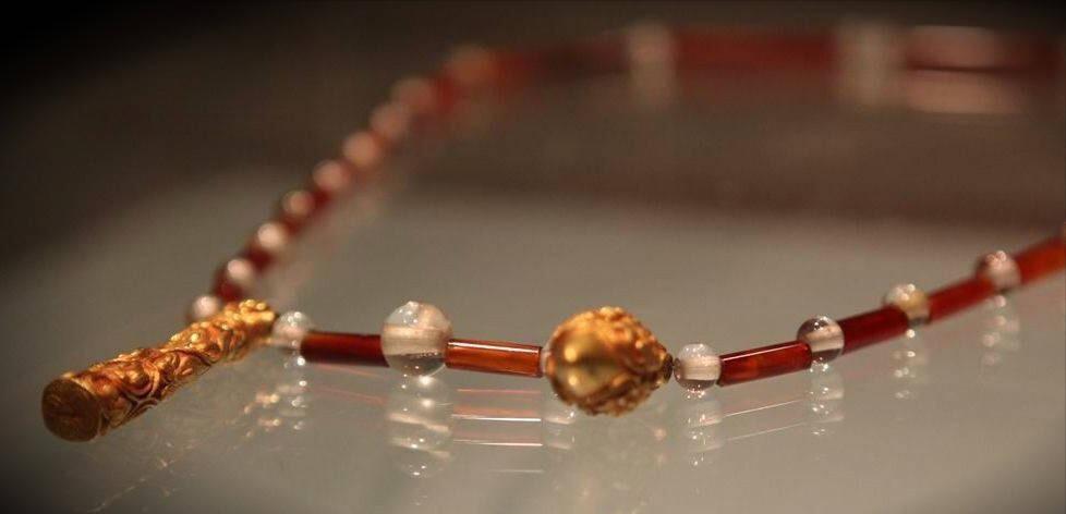 无瑕胜玉美至洁过冰清的意思,无瑕胜玉美