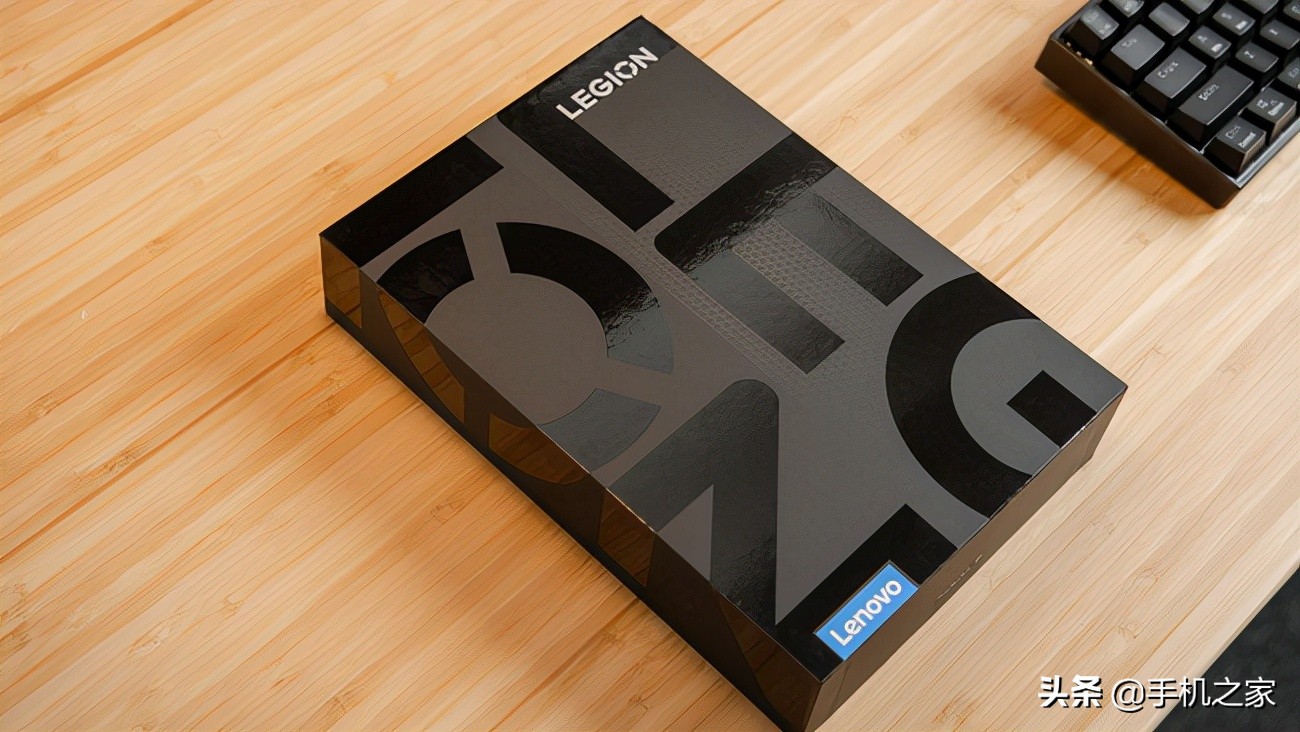 联想游戏平板拯救者y77,联想拯救者y700支持typec充电吗