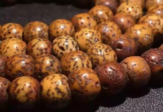 星月假开片,怎么判断星月是真是假