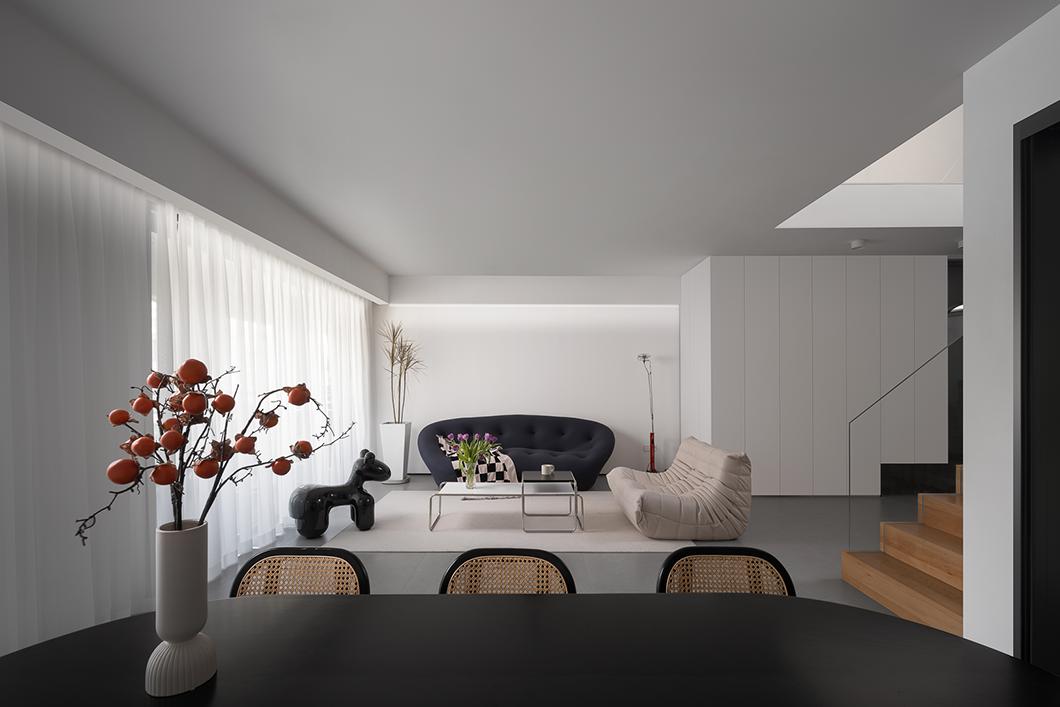 顶层复式楼带露台怎么装修,顶层复式带大露台中式装修攻略