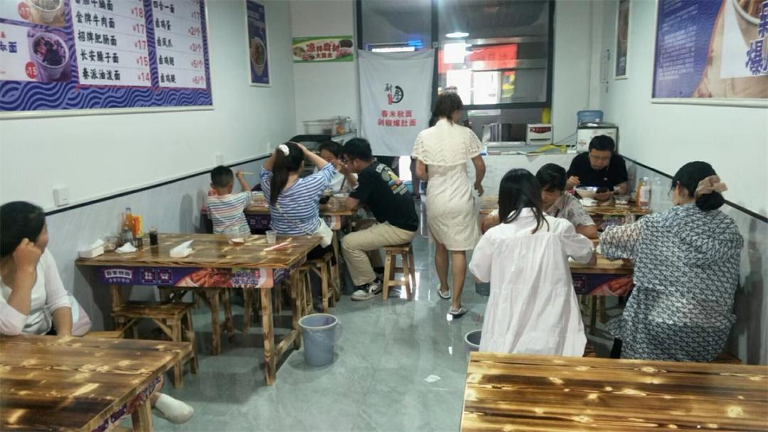 特色餐饮加盟十大品牌有哪些,目前餐饮加盟好项目有哪些