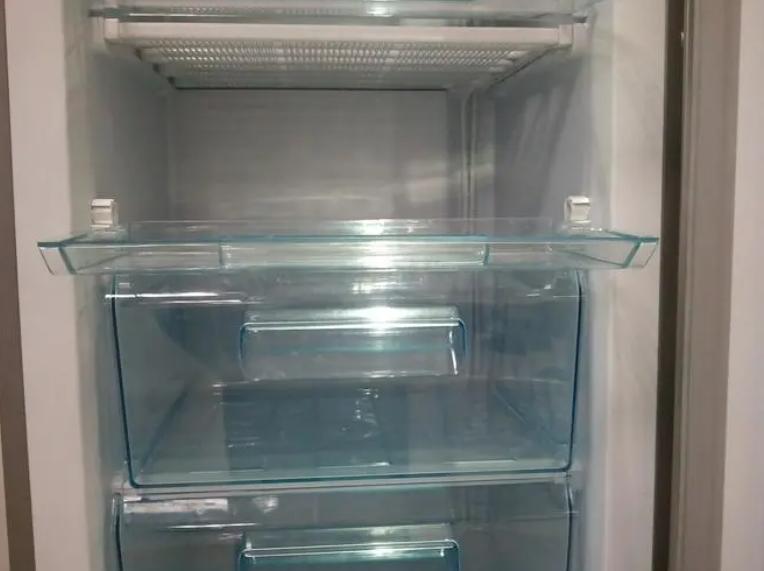 大蒜上涂牙膏,牙膏挤在大蒜上用处