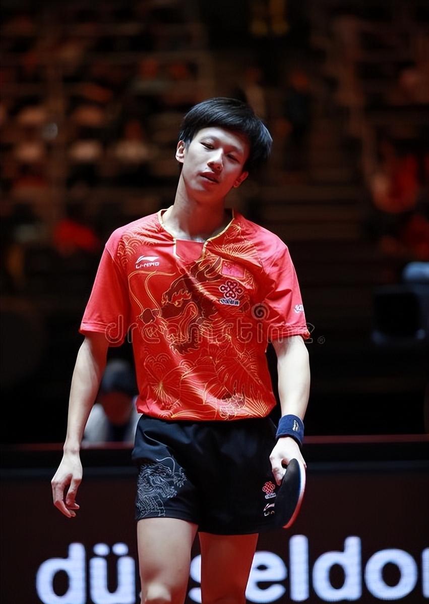 如何看待中国男乒,如何看待男足输越南