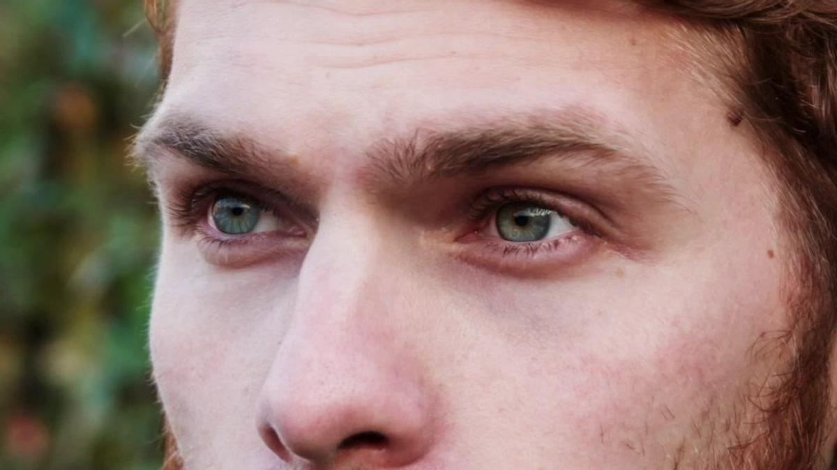 早晨起来眼皮肿、眼袋大?中医告诉你哪里出了问题,如何解决