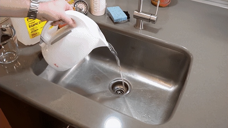 下水管道堵了怎么办最简单方法,下水道堵了小妙招