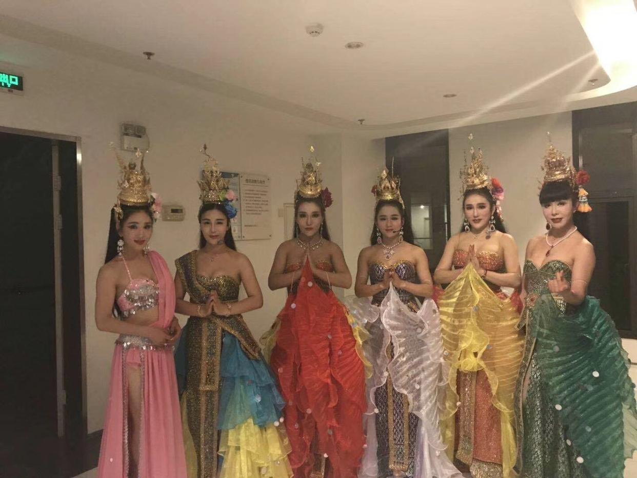 泰国人妖凄惨的晚年生活：提前步入老年生活，背后都是心酸的一幕