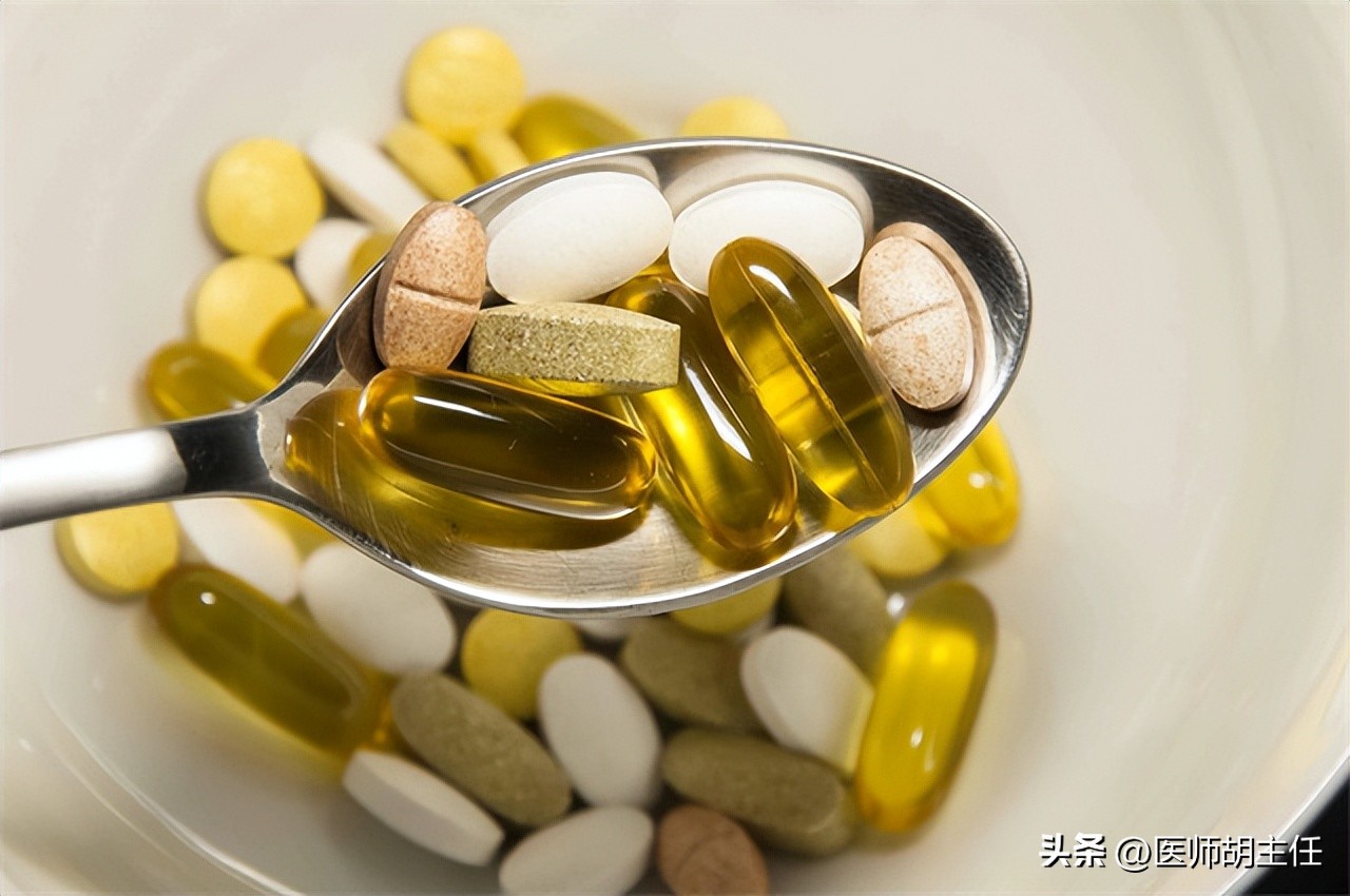 一瓶维生素b2仅要几块钱,补充几块钱一瓶的维生素b12管用吗