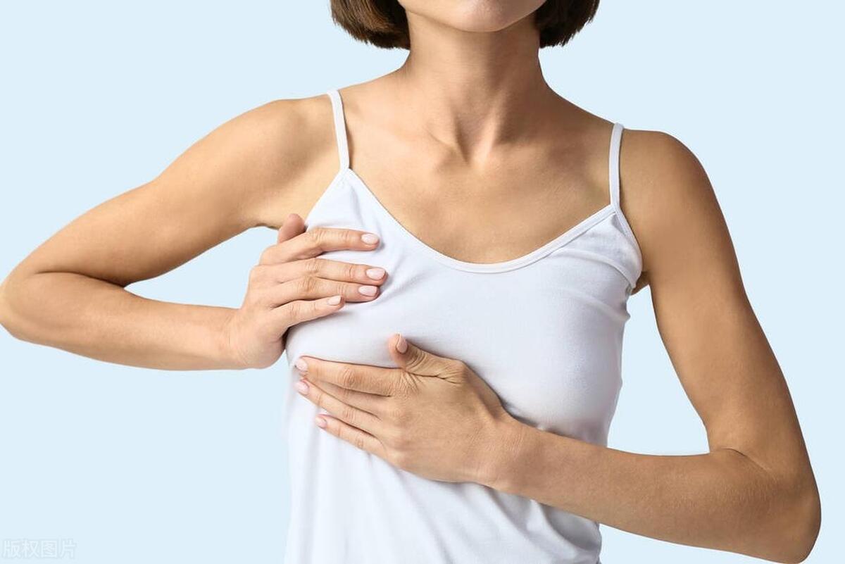 产后乳房出血是什么？它是由什么因素导致的，又有哪些危害呢？