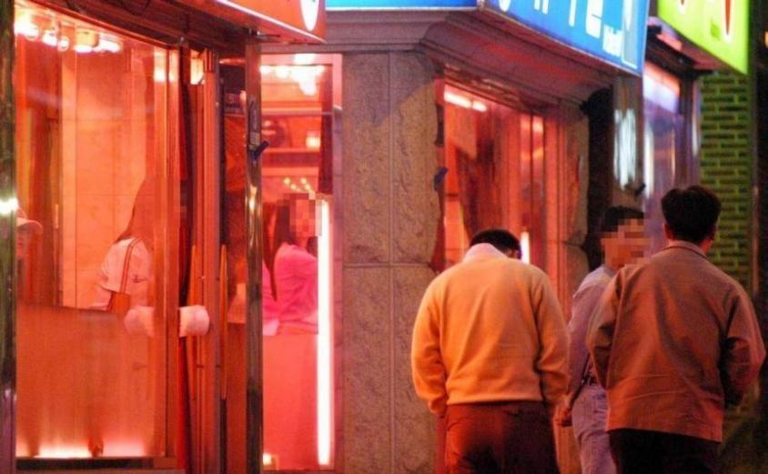 韩国色情业为何如此猖獗?100多万女性受害,打黄18年越打越黄