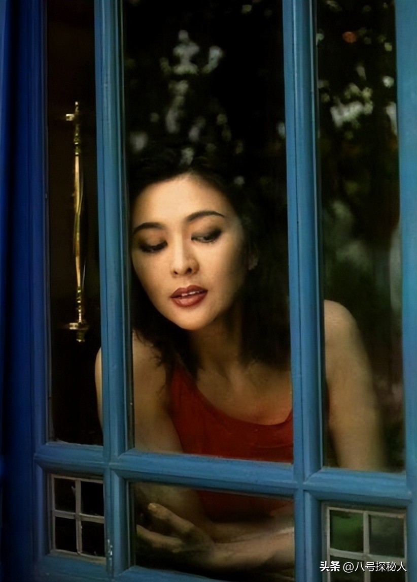 关之琳：背了那么多年高尔夫球的黑锅，终于被刘銮雄给澄清了