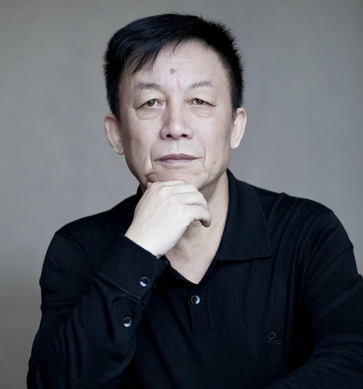 一口气看完易中天品三国,易中天品三国在线看