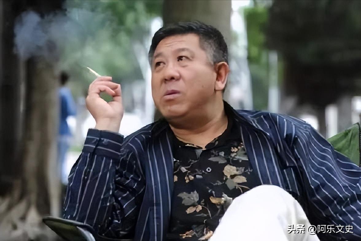 王凯导师陈煜：因丑出道，娶名导为妻，却说片酬是“赃款”