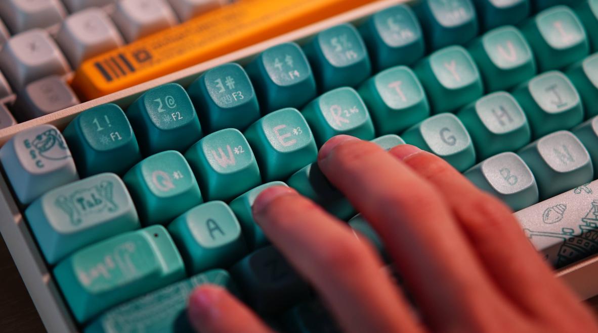 公众号转载别人资料触犯法律吗,微信公众号发布案子内容犯法吗