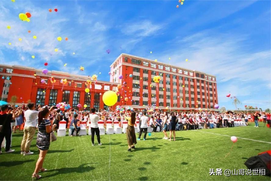 郑州实验外国语学校东校区怎么样,郑州实验外国语学校公告