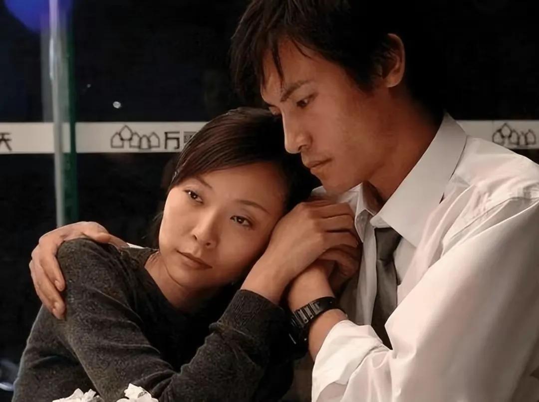 柯蓝和黄志忠因为哪部剧传出绯闻,49岁柯蓝谈情感合集