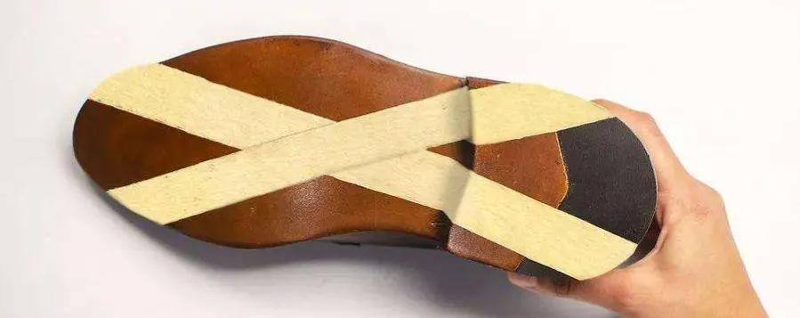 雪天路滑鞋子怎么做防滑,路面结冰鞋子怎么防滑