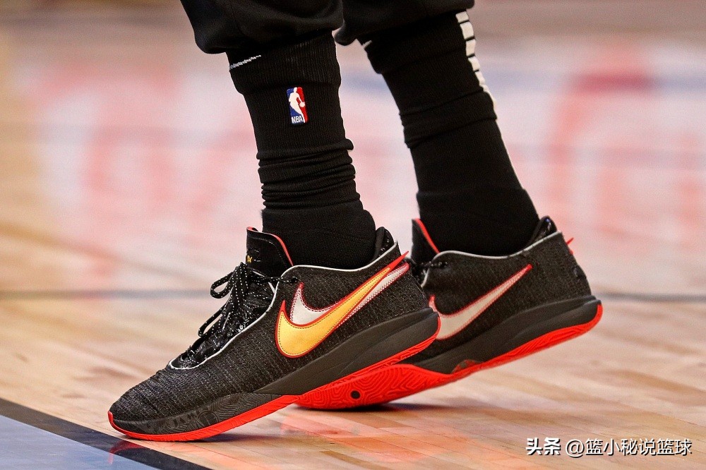 2019nba总决赛杜兰特球鞋,杜兰特在nba上穿的最好看的篮球鞋