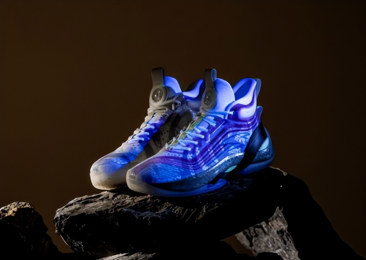 全美直播！维金斯一身匹克汤普森良心代言人国产两大品牌赚翻了