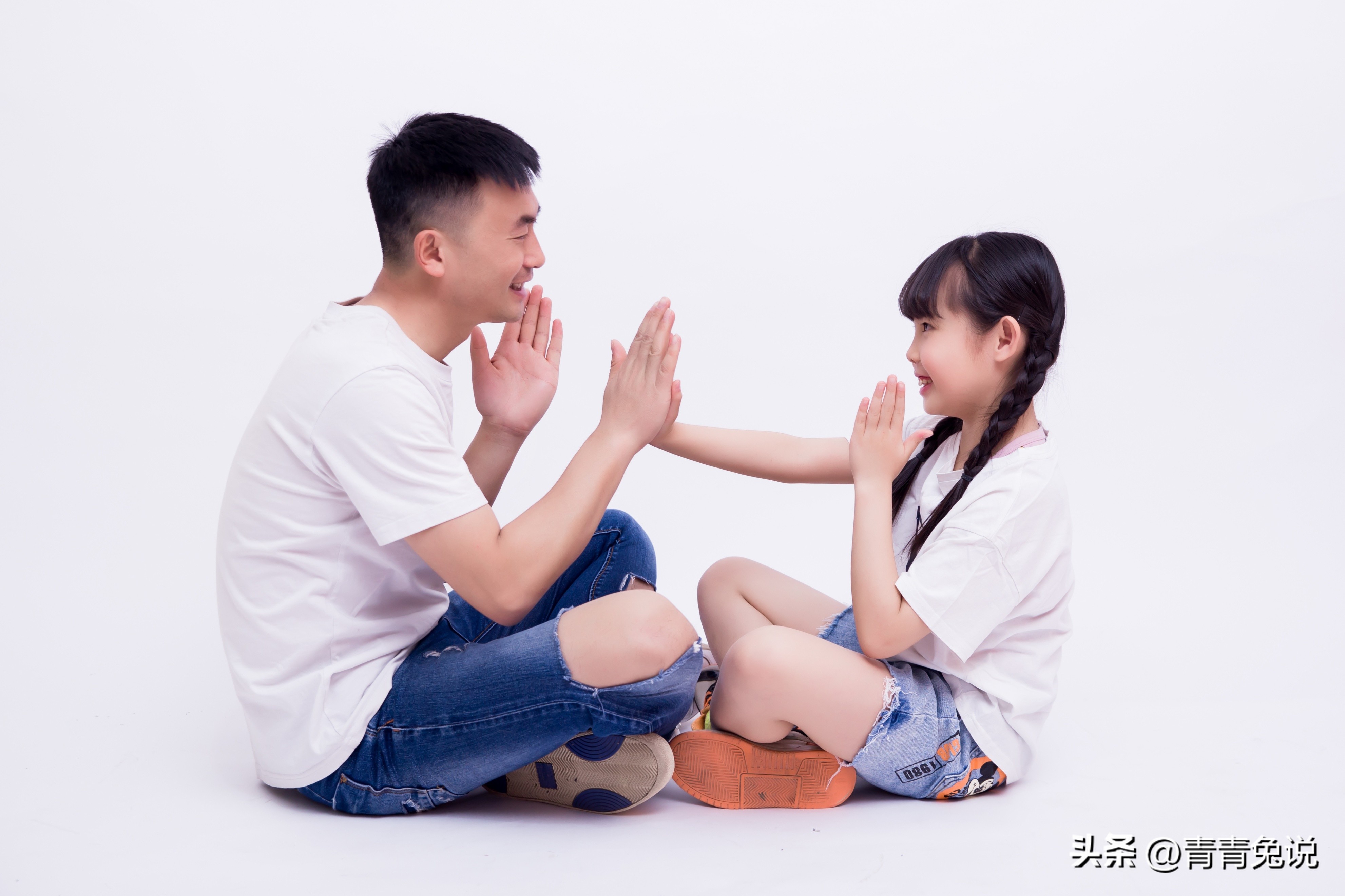 陪6个月宝宝玩的亲子游戏,10个超赞亲子游戏提升陪伴质量