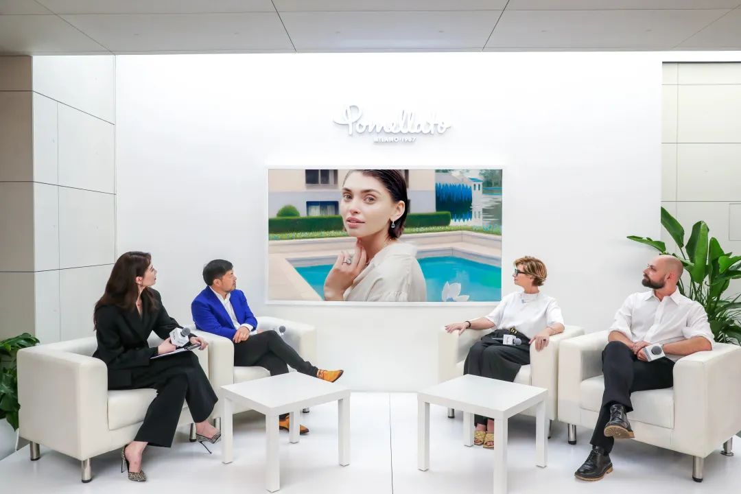 pomellato宝曼兰朵手镯多大圈口,pomellato宝曼兰朵国内专柜