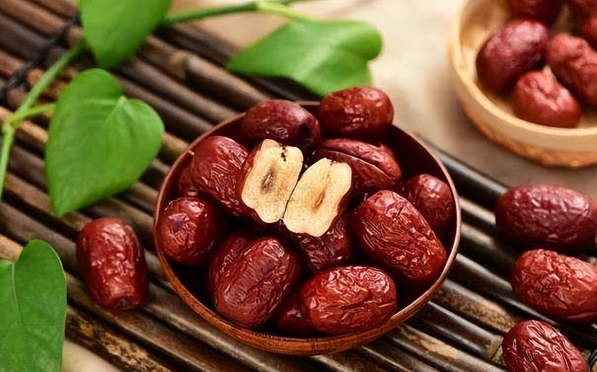 为什么手术划开皮肤不会流血,不小心割到皮一直流血怎么办