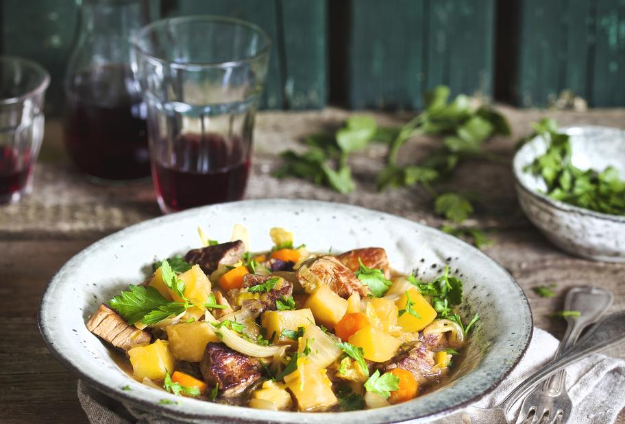 德国香肠和酸菜,德国酸菜和中国酸菜有什么不同