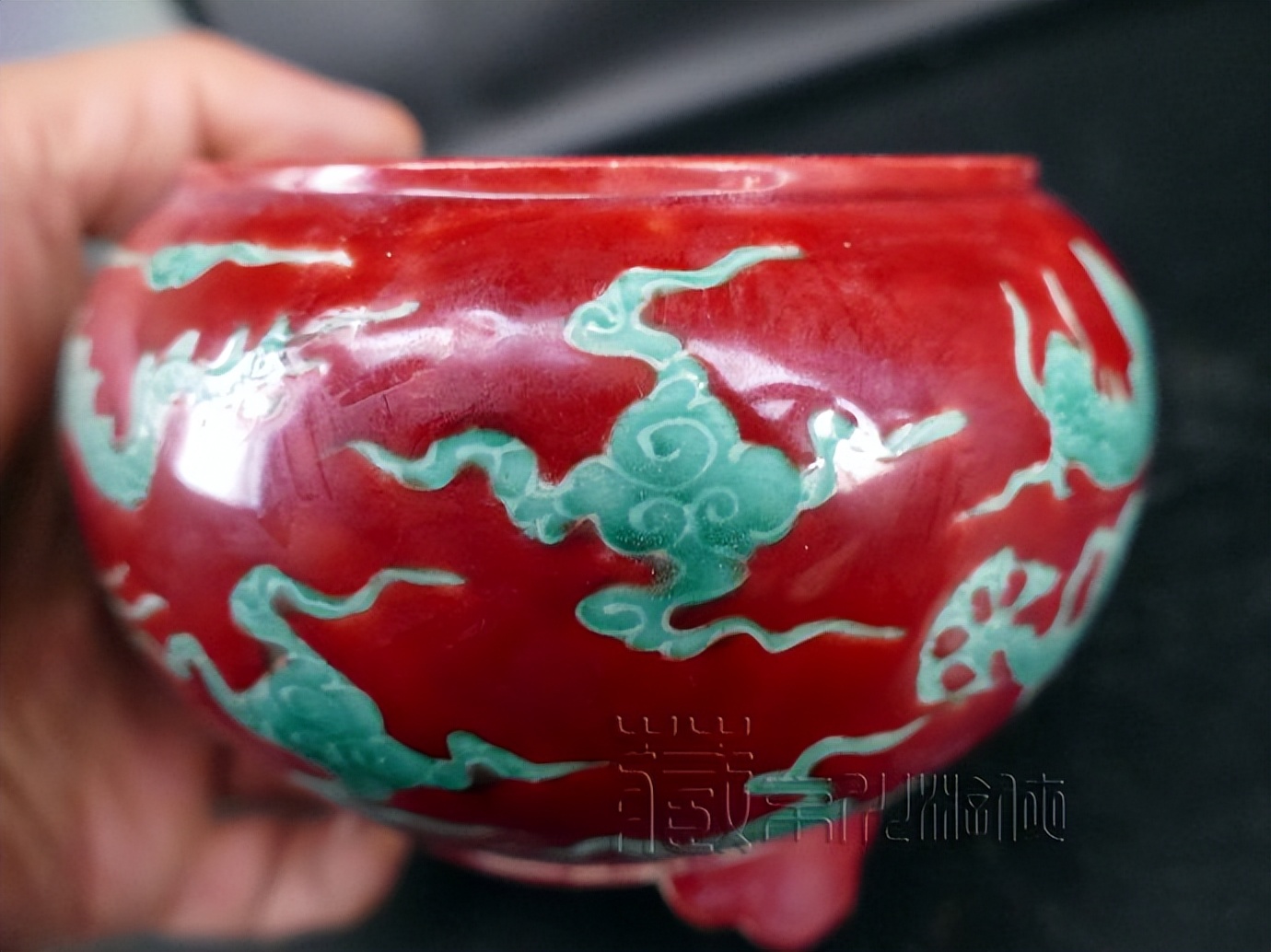 馆藏成化斗彩龙纹天字罐真品图,成化斗彩三爪龙纹真品图