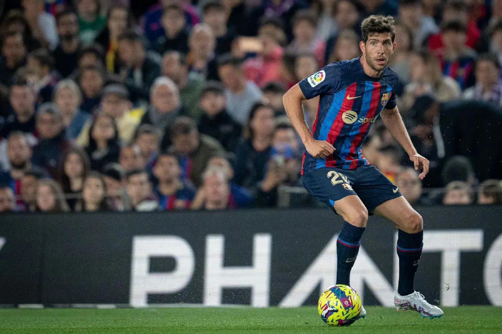 巴萨0比3惨败巴萨球迷,西甲4-0巴萨