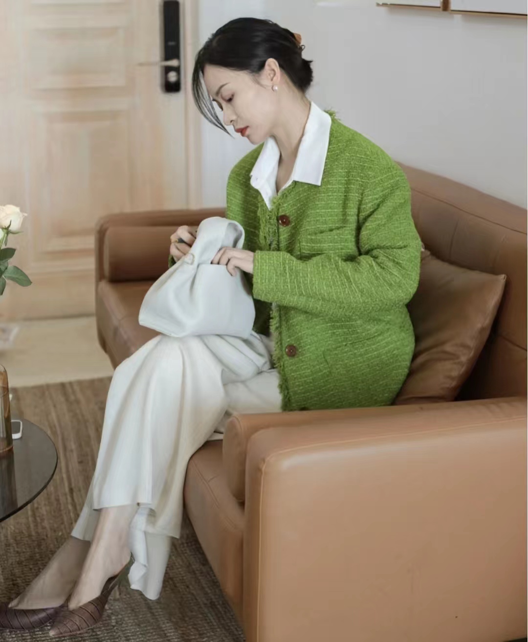 绿色配什么颜色最搭配比较高级,绿色和什么颜色搭配高级感