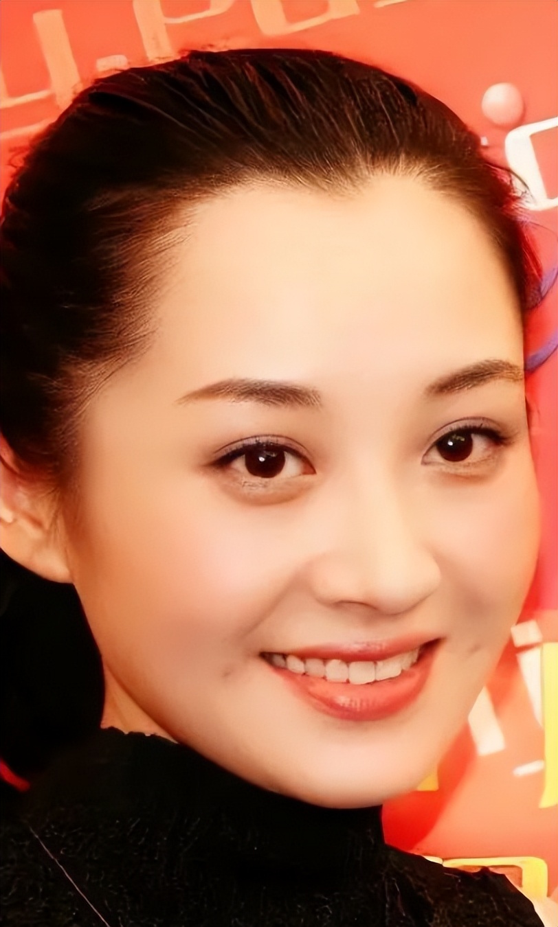 风情万种许晴现状,如今53岁的许晴身材和颜值