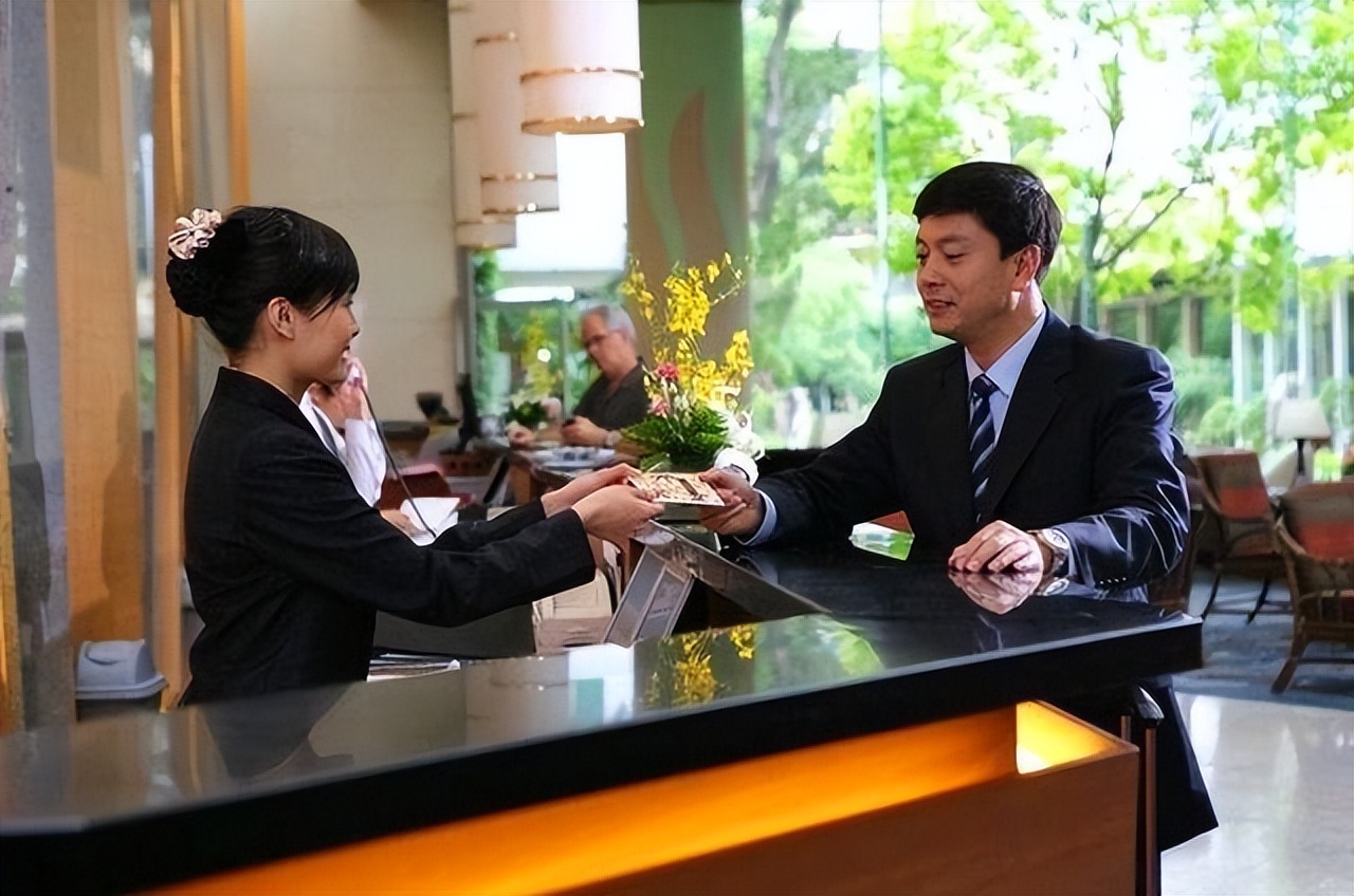 非夫妻关系同住酒店犯法吗,非夫妻关系能否同住宾馆