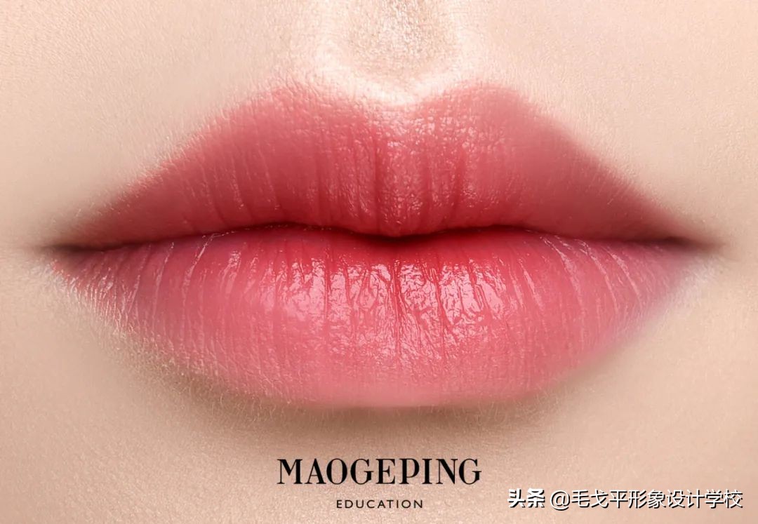 凸嘴妆容教程甜美干净,凸嘴化妆的正确方法