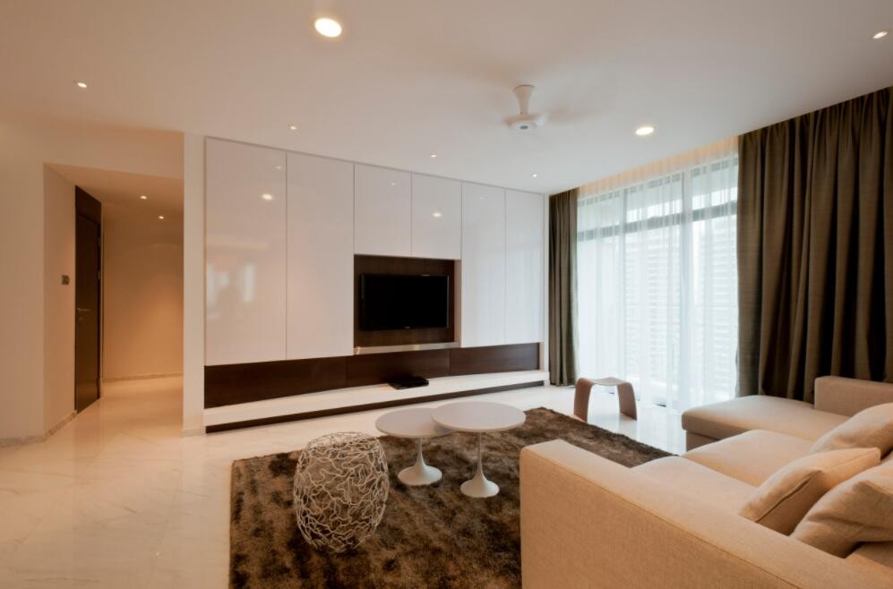 满墙电视柜用什么颜色显得不压抑,满墙电视柜为何难看又压抑