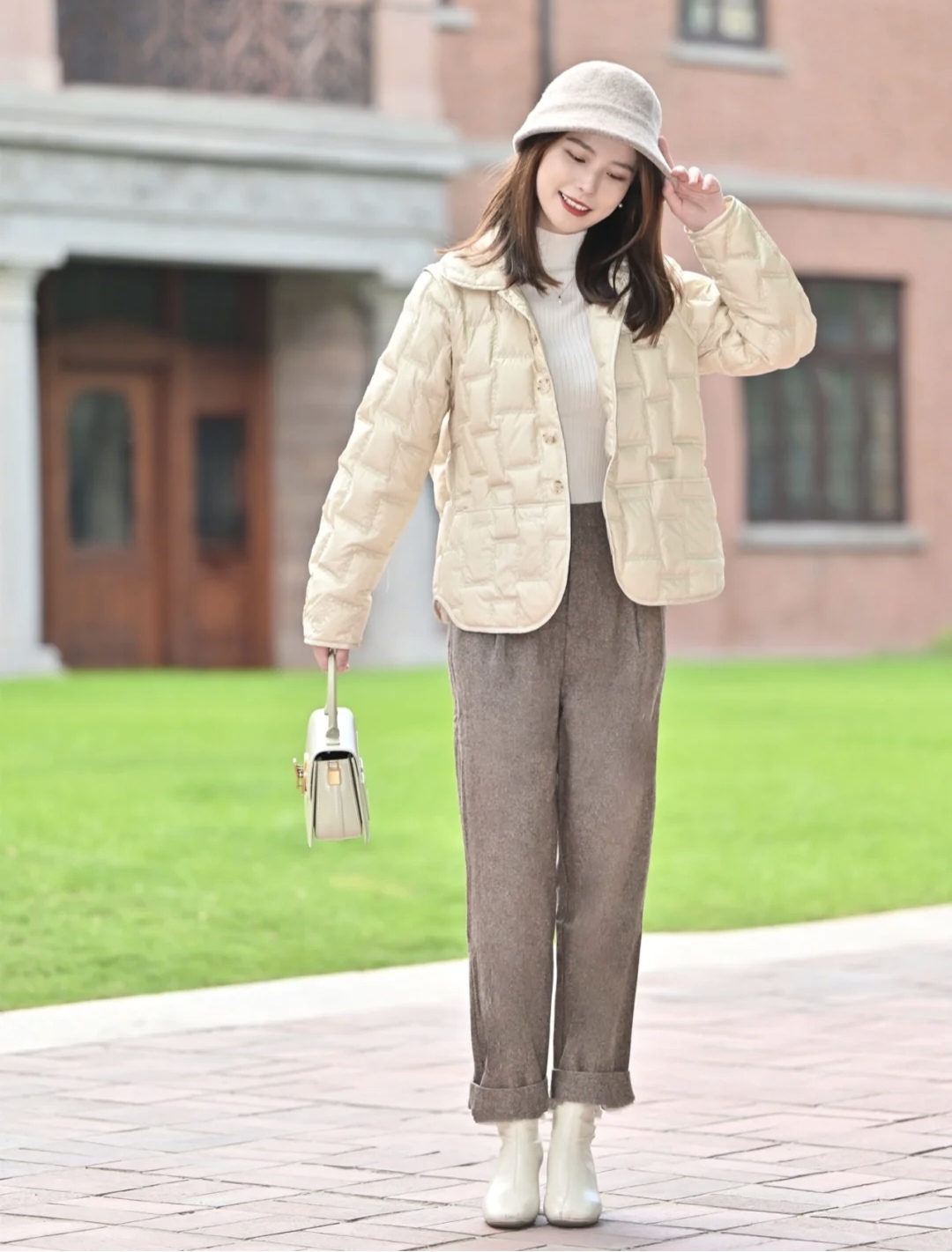 穿羽绒服如何搭配内搭,羽绒服怎么穿搭才好看