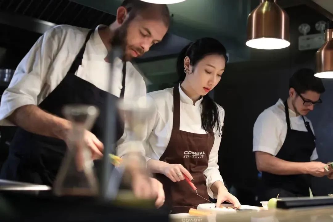 以勇气，书不凡|8位长江EMBA女性企业家的蜕变故事