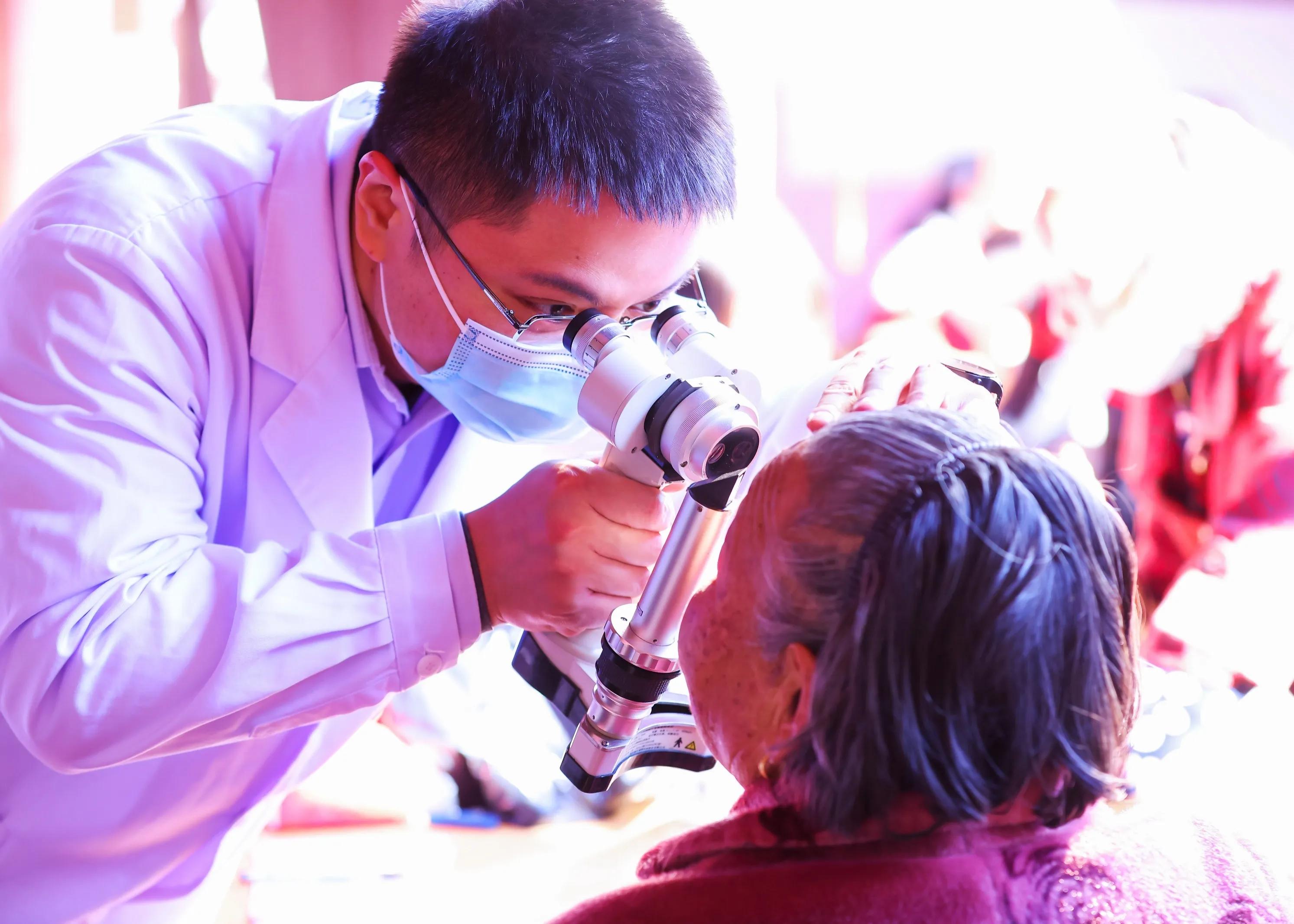 送医送药送温暖关心关怀暖民心——民进厦门市委“我为群众办实事送医送药送温暖”帮扶慰问活动走进淡溪村