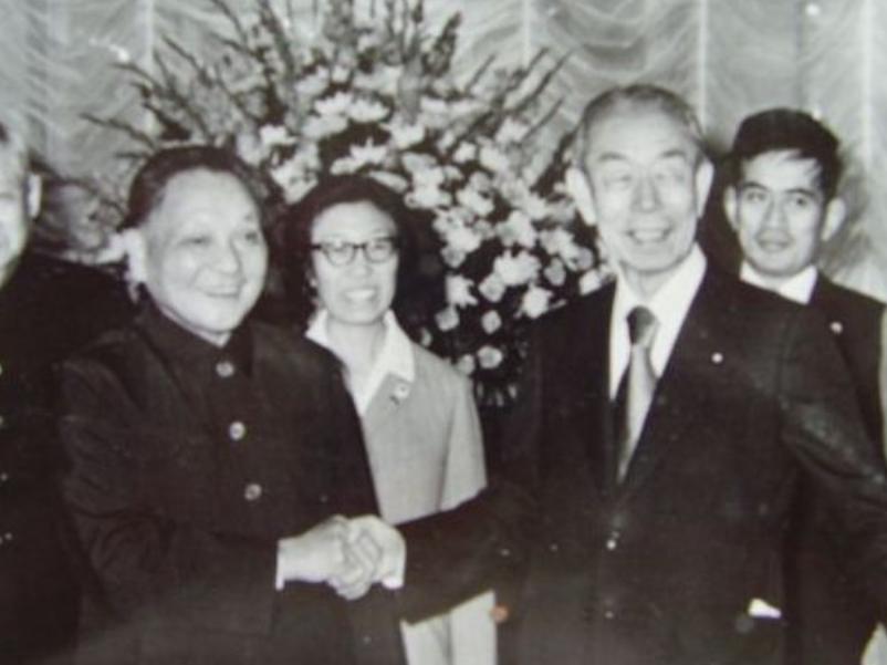 日本记者有意刁难：*鱼岛钓**归属哪国，*小平邓**的巧妙对答，让人钦佩