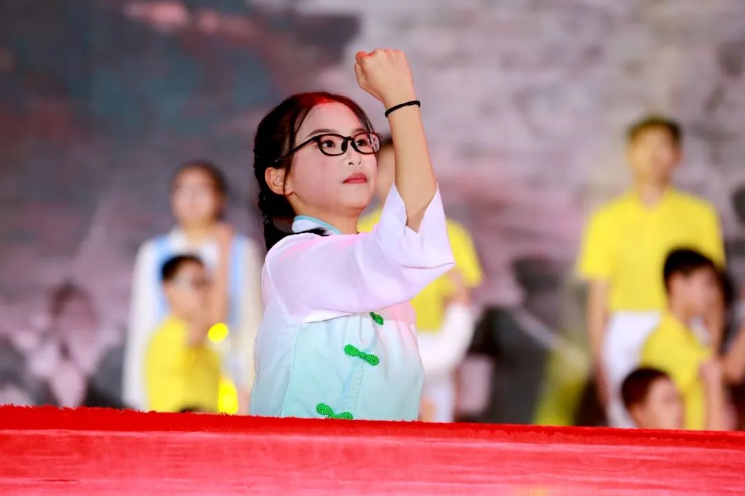 八斗扬帆，为梦起航