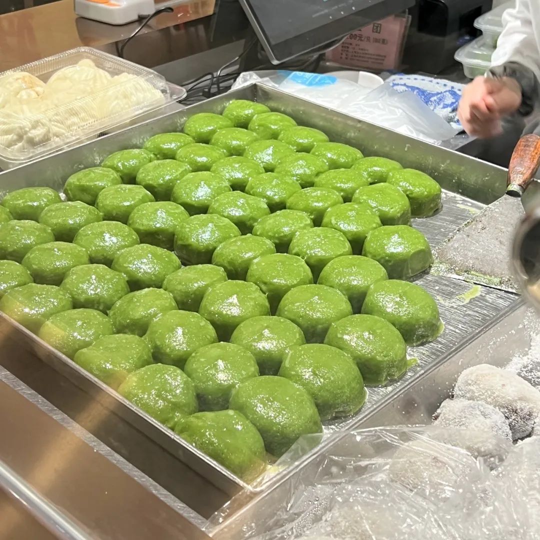 南京路步行街青团哪个好吃,上海南京路哪家青团好吃