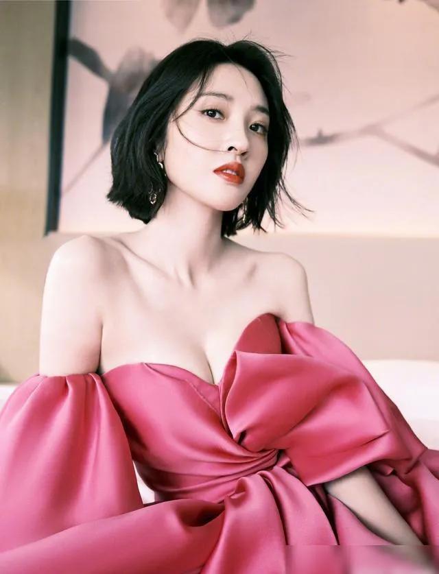 唐艺昕年轻时颜值,唐艺昕惊艳写真大图