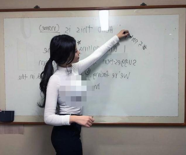 为什么中国英语老师都是女的,为什么英语老师普遍颜值高