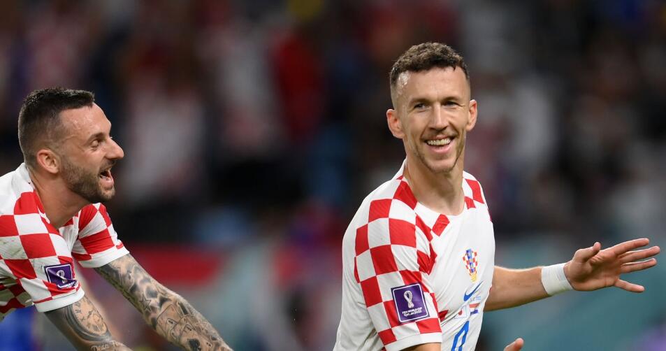 世界杯日本队2-1逆转胜德国是哪天,世界杯日本克罗地亚点球大战