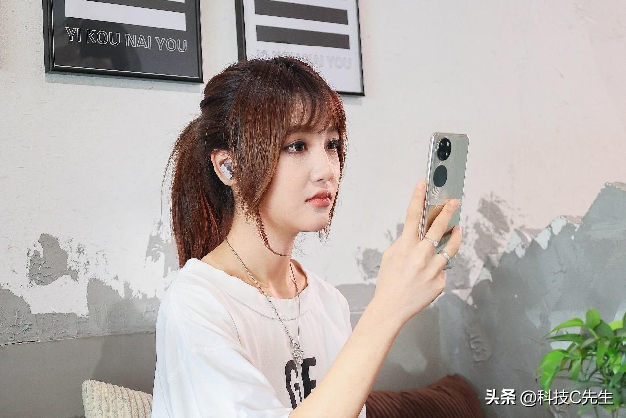 华为freebudspro与freebuds4,华为freebudspro对比airpodspro