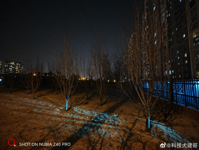 鍔瘮浜歾40pro闀跨劍鎷嶆憚鏁堟灉,鍔瘮浜歾40pro鎷嶇収姘村钩