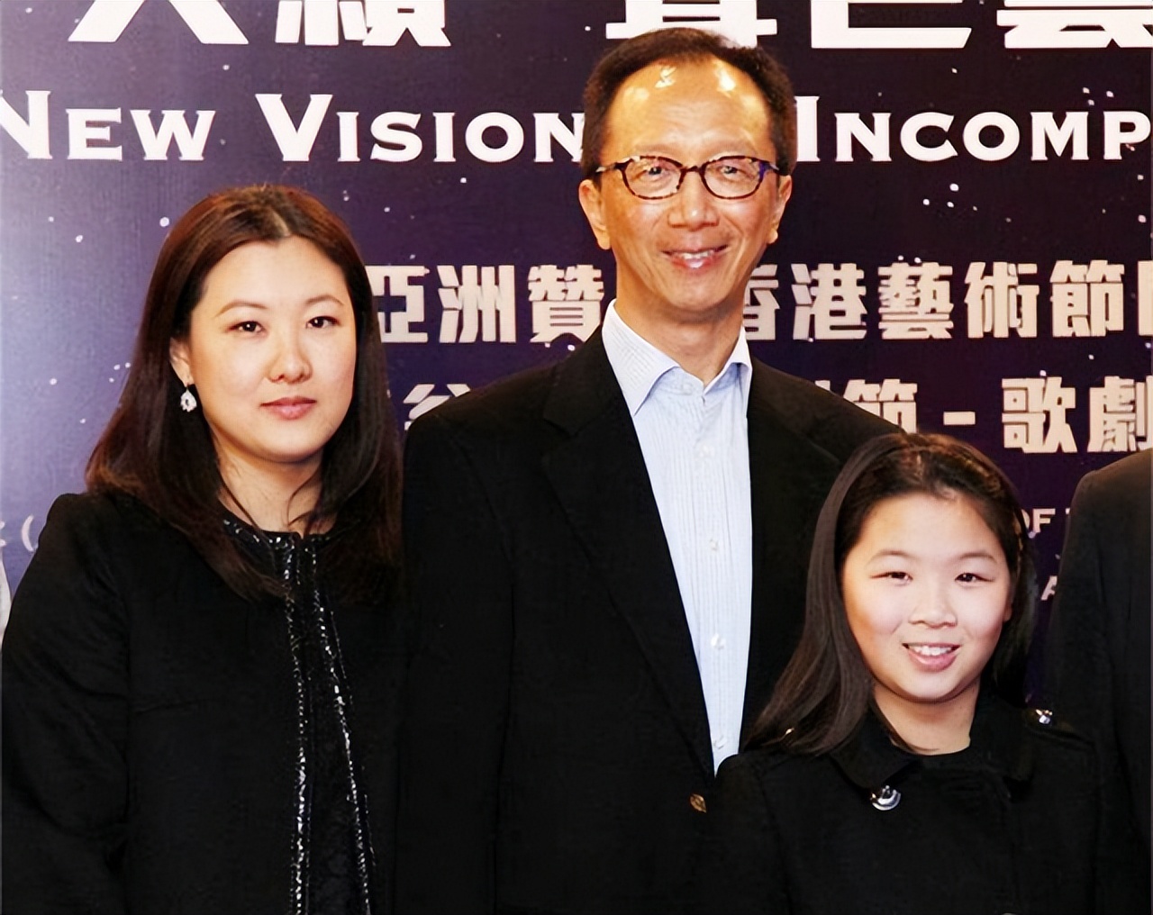 24岁跳水皇后为什么嫁50岁老公,三代跳水皇后齐聚