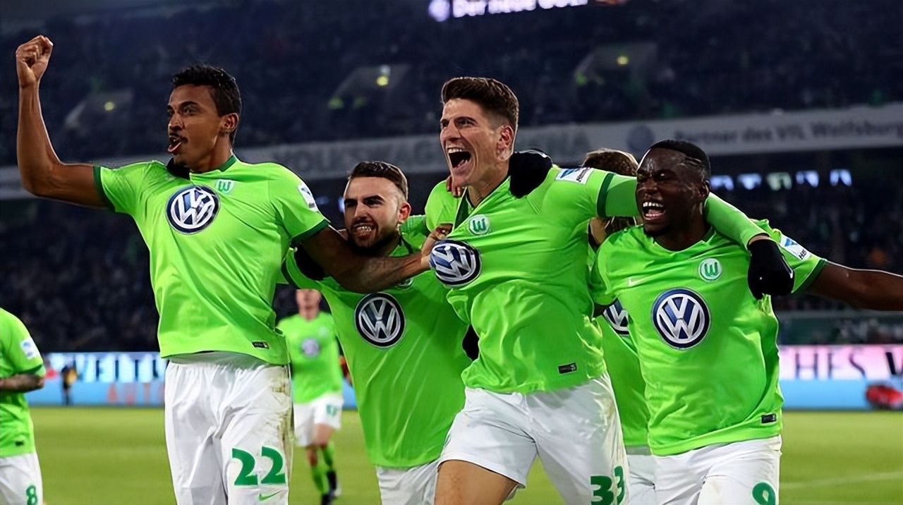 德甲拜仁慕尼黑vs沃尔夫斯堡直播,德甲拜仁慕尼黑4-0沃尔夫斯堡全场