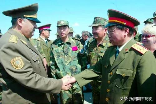 陆军18个集团军如何整编,1985年陆军整编为多少集团军