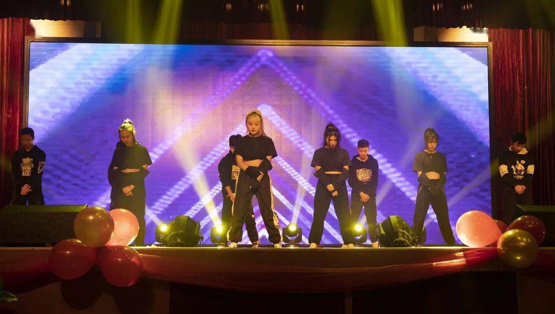 职教新生：为何选择回归炉灶，得到了什么宝贵经验？