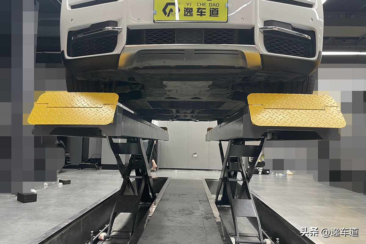 近600万的二手车你见过吗？这台劳斯莱斯库里南是不是你的菜