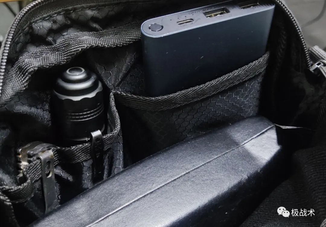 泰酷辣！机能与战术的结合，奈特科尔-SLB05机能通勤挎包丨评测